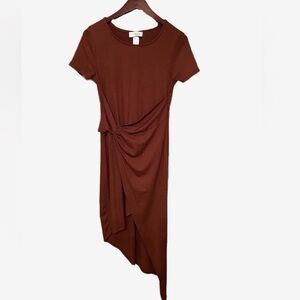 Gilli Cap Sleeve Twist Detail Midi Dress Rust